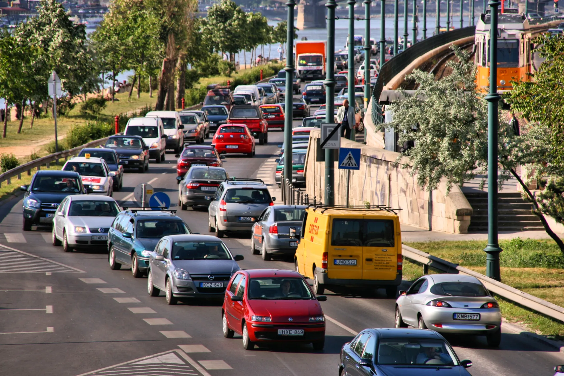 Modern Hungarian urban traffic